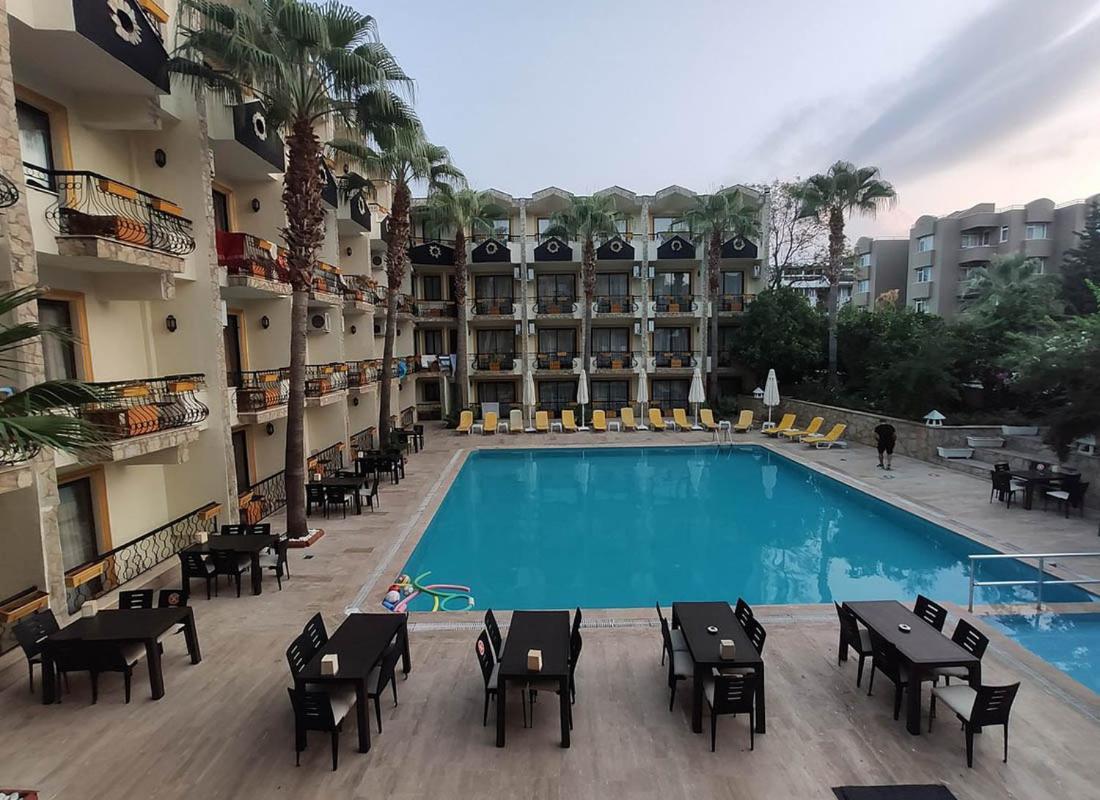 Club Herakles Hotel كمر المظهر الخارجي الصورة